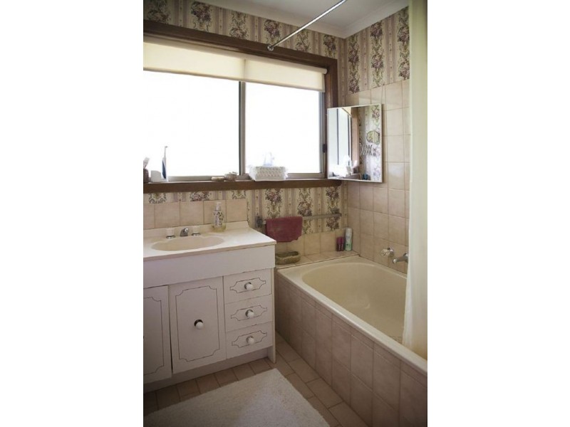 1/17 Kennedy Street, Longwarry VIC 3816