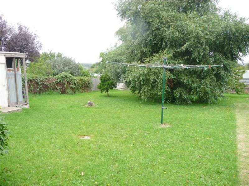 5 Russell Street, Drouin VIC 3818