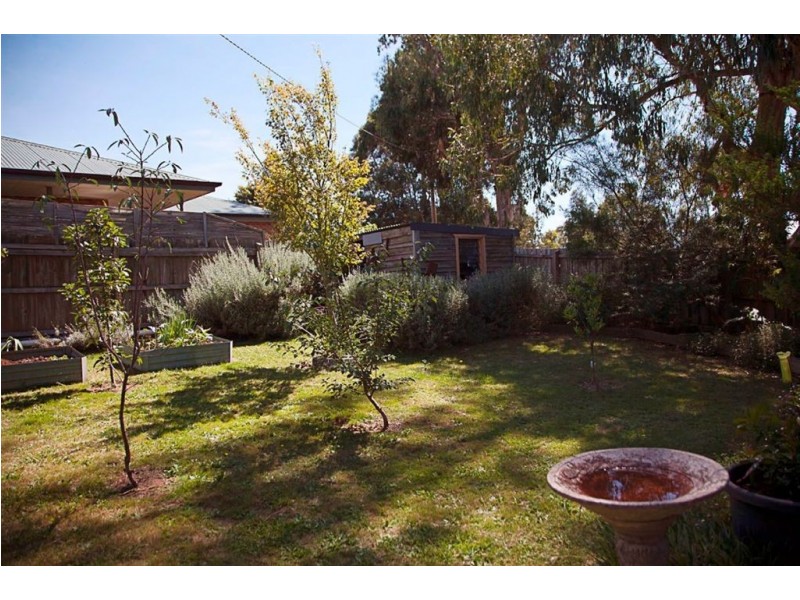 56 Lardner Road, Drouin VIC 3818