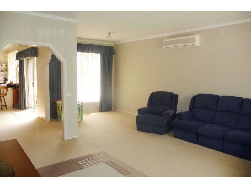 29 Neerim Street, Drouin VIC 3818