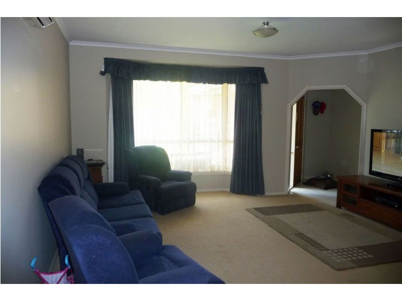 29 Neerim Street, Drouin VIC 3818