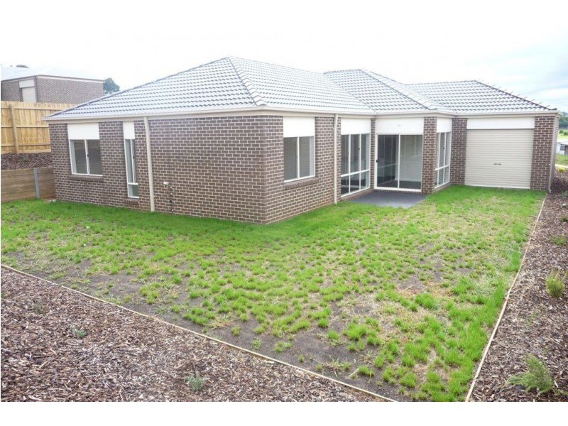 7 Ajax Street, Drouin VIC 3818