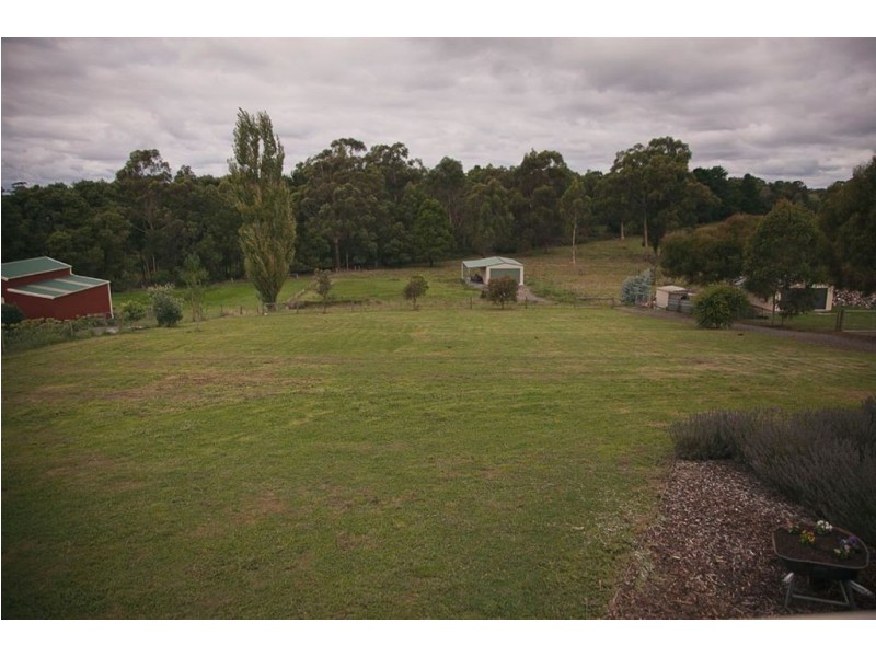 13 Millennium Court, Drouin VIC 3818