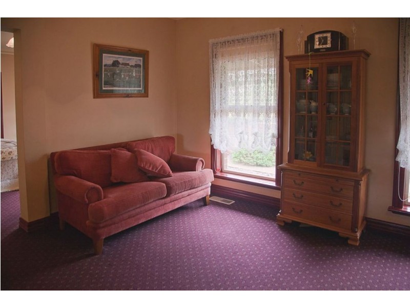 13 Millennium Court, Drouin VIC 3818