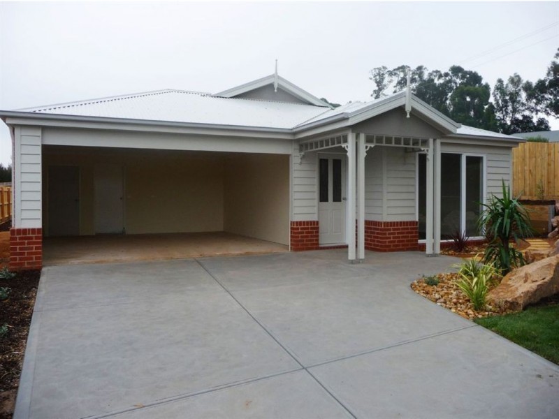 329 Settlement Road, Drouin VIC 3818