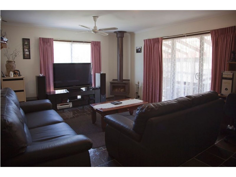 40 Hopetoun Road, Drouin VIC 3818