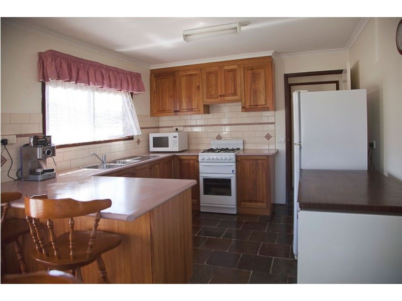 40 Hopetoun Road, Drouin VIC 3818