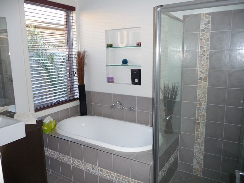 37 Davey Drive, Drouin VIC 3818