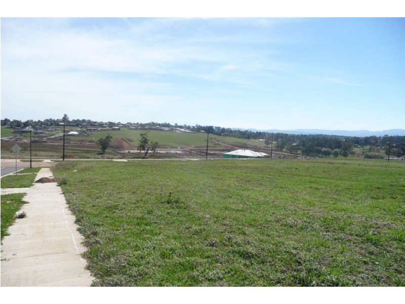 5 Bexley Boulevard, Drouin VIC 3818