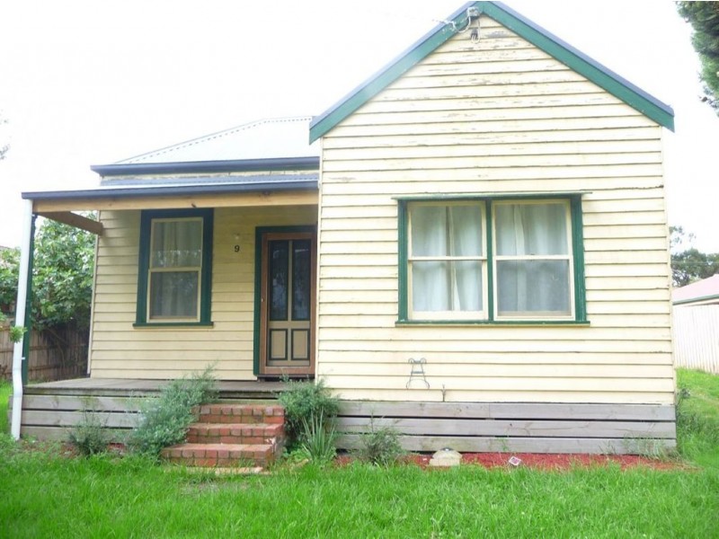 9 Beswick Street, Garfield VIC 3814