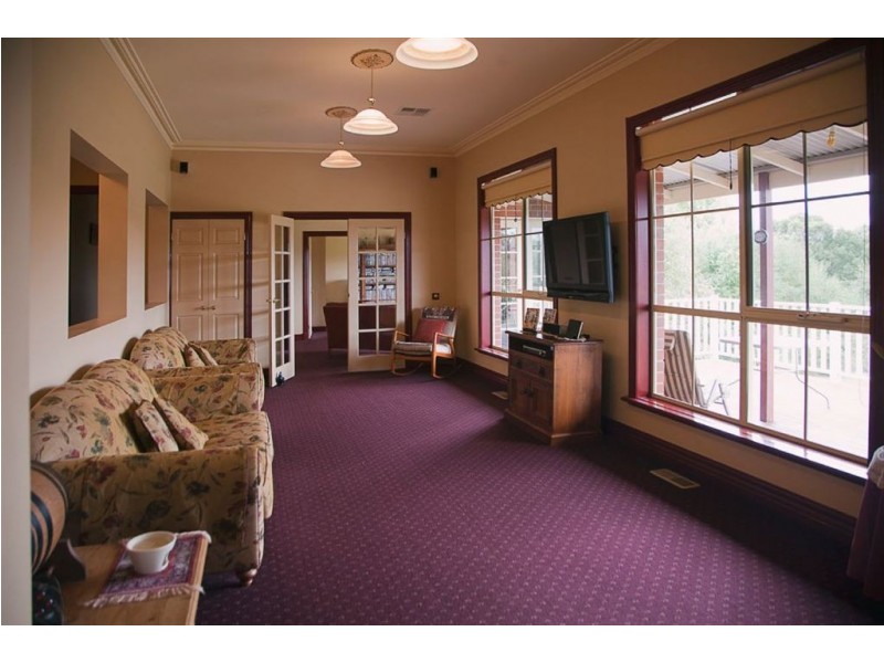 13 Millennium Court, Drouin VIC 3818