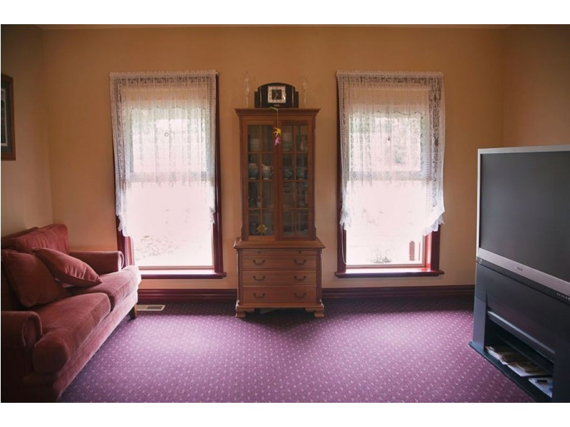 13 Millennium Court, Drouin VIC 3818