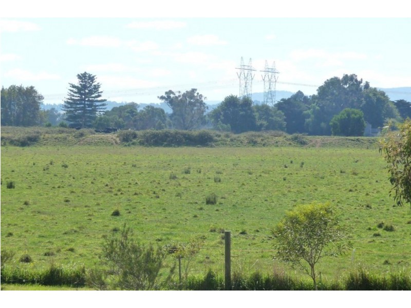 1255 Bunyip River Road, Iona VIC 3815