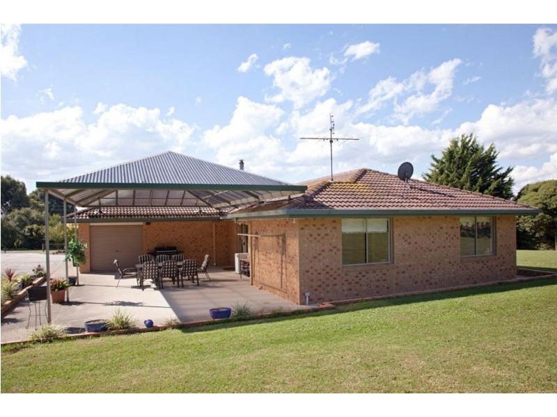 20 Fairway Drive, Drouin VIC 3818