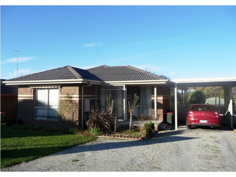 6 McLean Street, Drouin VIC 3818