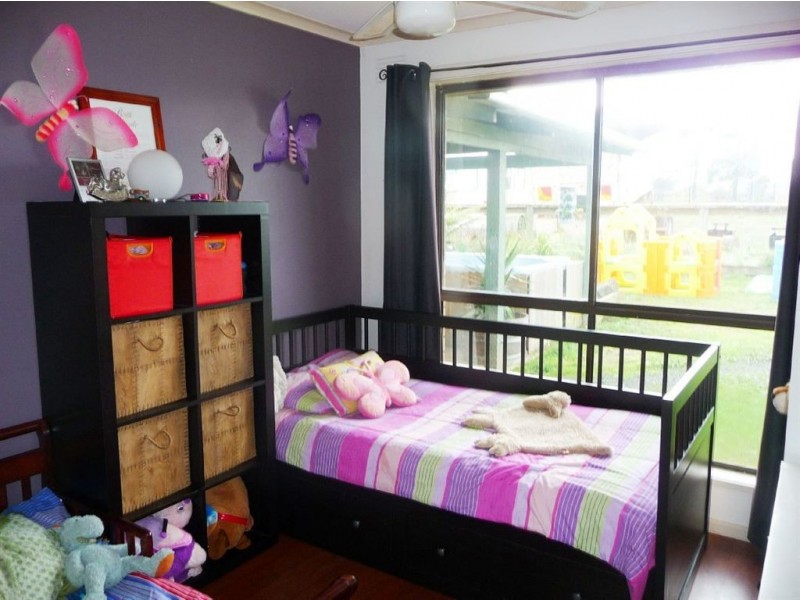 42 Pedders Street, Darnum VIC 3822