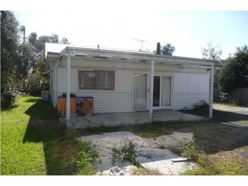 17 Flinders Road, Longwarry VIC 3816