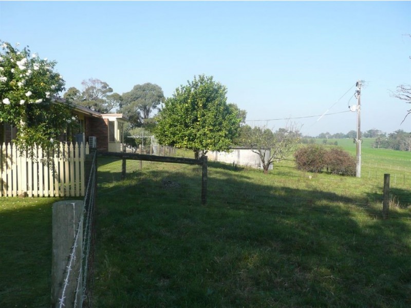 345 Main South Road, Drouin VIC 3818
