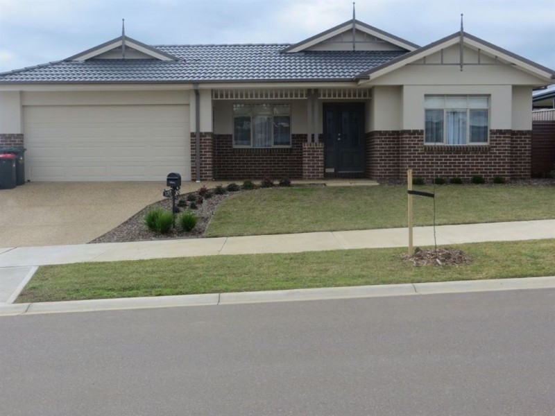 170 Twin Ranges Drive, Warragul VIC 3820