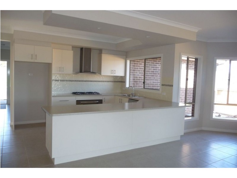 170 Twin Ranges Drive, Warragul VIC 3820
