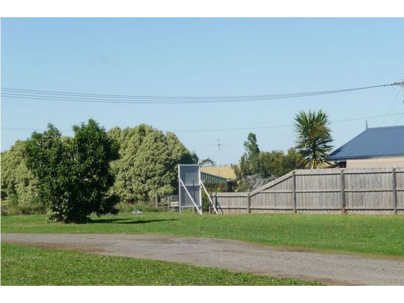 21 Norman Road, Drouin VIC 3818