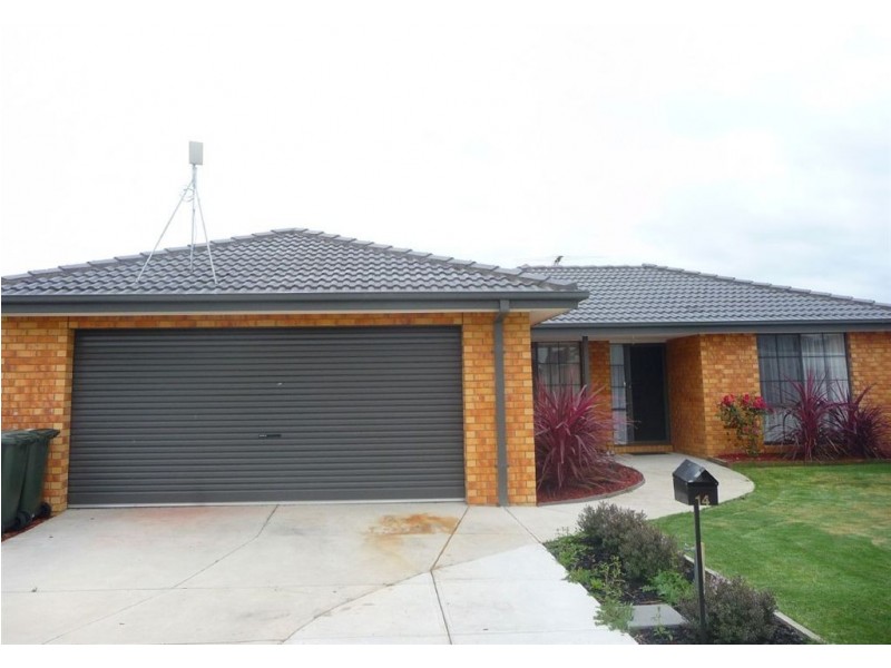 14 Oak Avenue, Longwarry VIC 3816