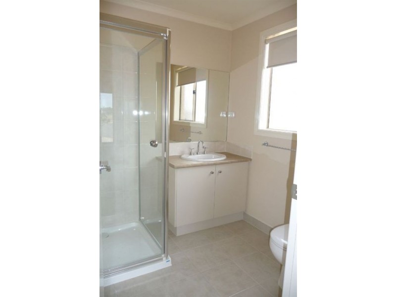 13 Wordsworth Court, Drouin VIC 3818