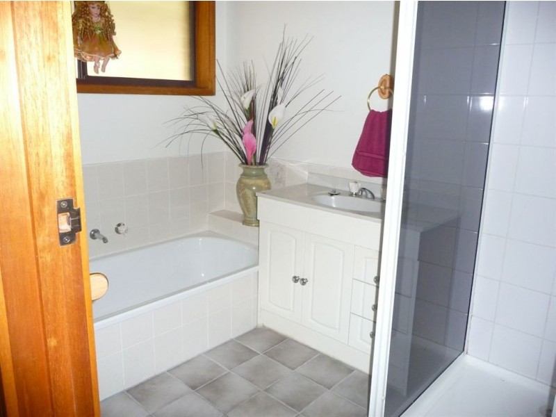 2/6 McCrae Street, Longwarry VIC 3816