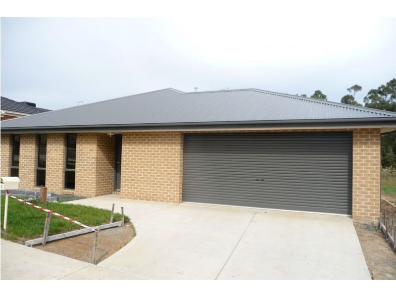 20 Holland Street, Drouin VIC 3818