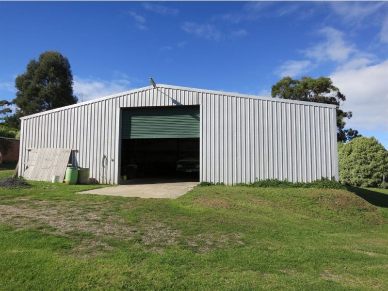 37 Jefferson Road, Garfield VIC 3814