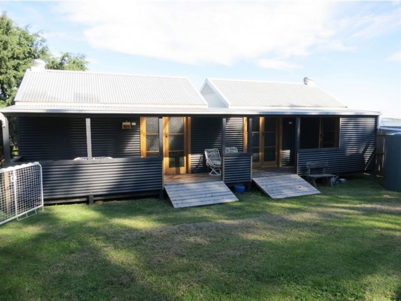 37 Jefferson Road, Garfield VIC 3814