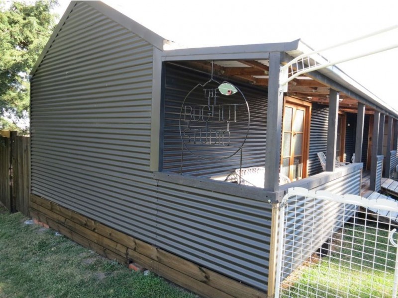 37 Jefferson Road, Garfield VIC 3814