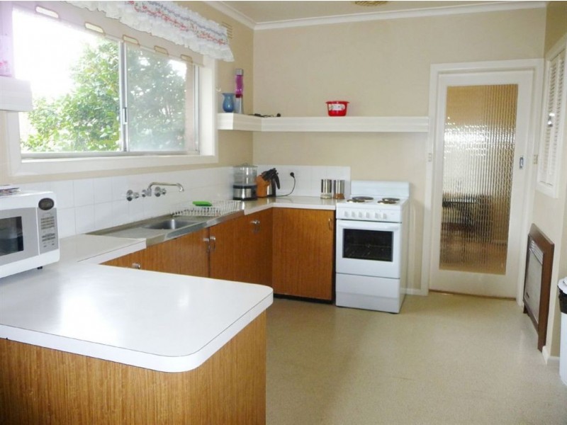 27 Main Road, Neerim South VIC 3831