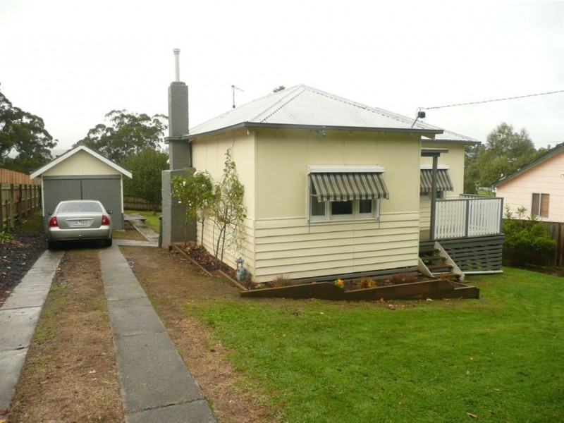 41 Wood Street, Drouin VIC 3818