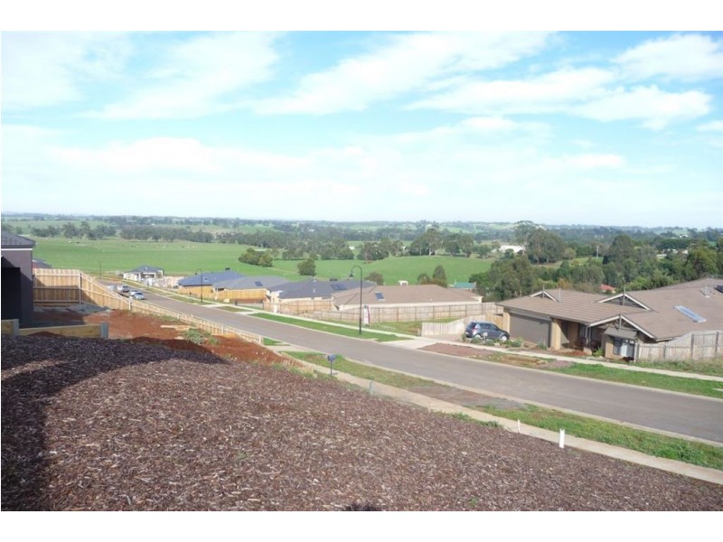 3 Kensington Square, Drouin VIC 3818