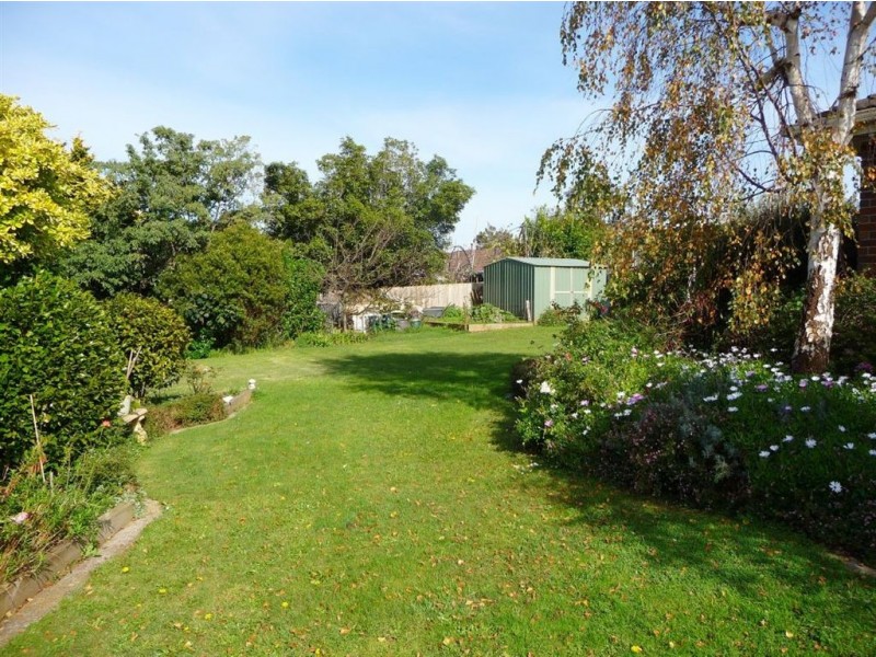 36 Outlook Drive, Drouin VIC 3818