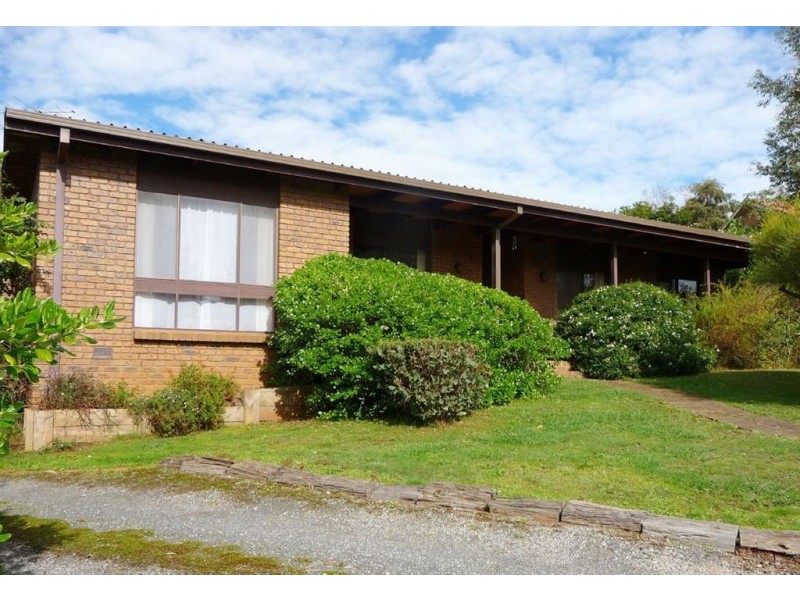 2 James Court, Drouin VIC 3818