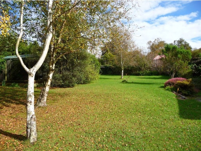 2 James Court, Drouin VIC 3818
