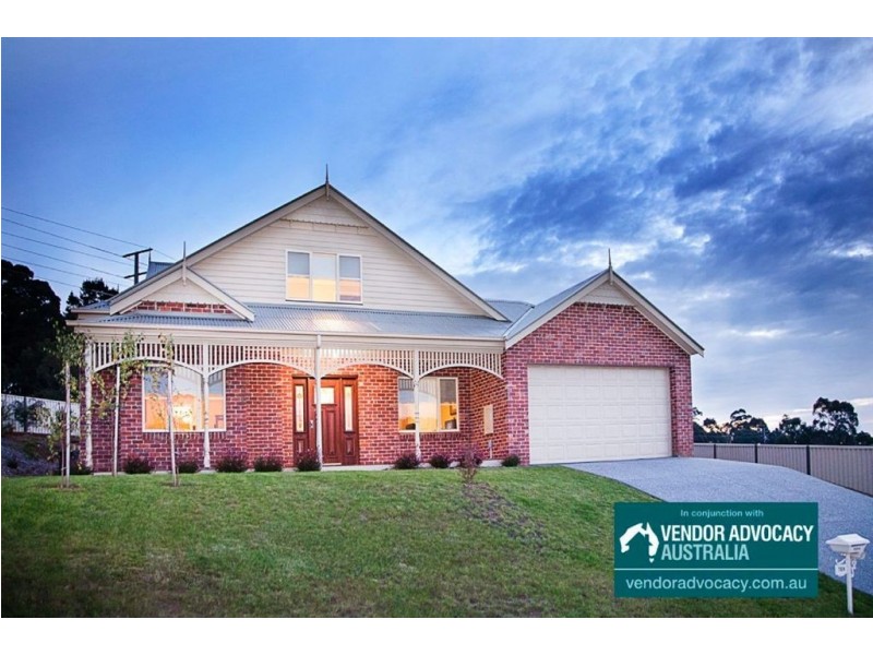 10 Crystal Court, Drouin VIC 3818