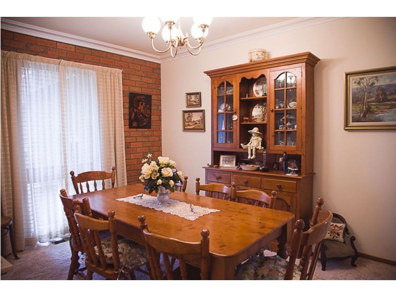 26 Main Neerim Road, Drouin VIC 3818