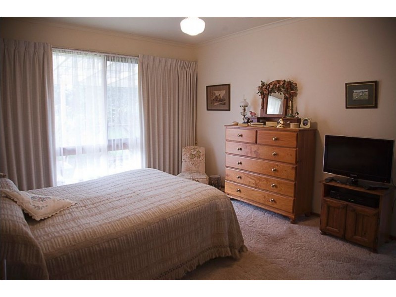 26 Main Neerim Road, Drouin VIC 3818