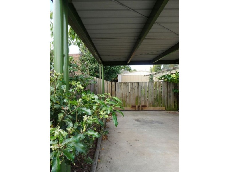 6 Boronia Street, Drouin VIC 3818