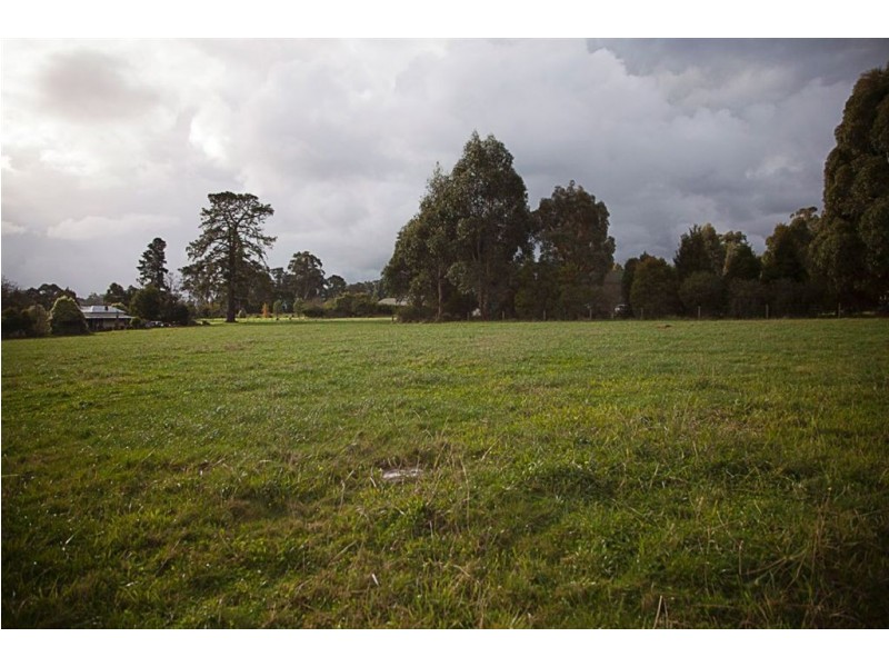 36 Gardner & Holman Road, Drouin VIC 3818