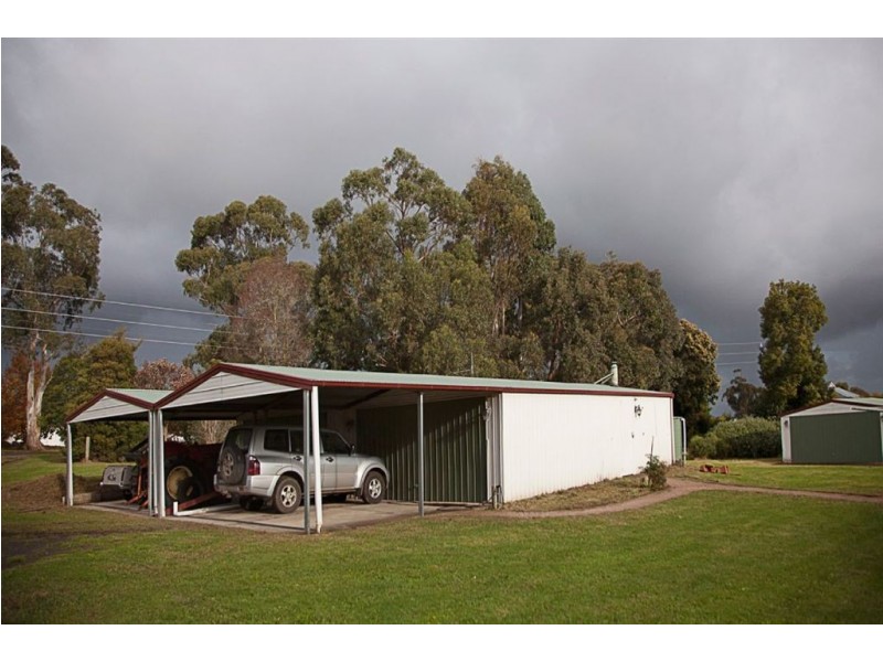 36 Gardner & Holman Road, Drouin VIC 3818