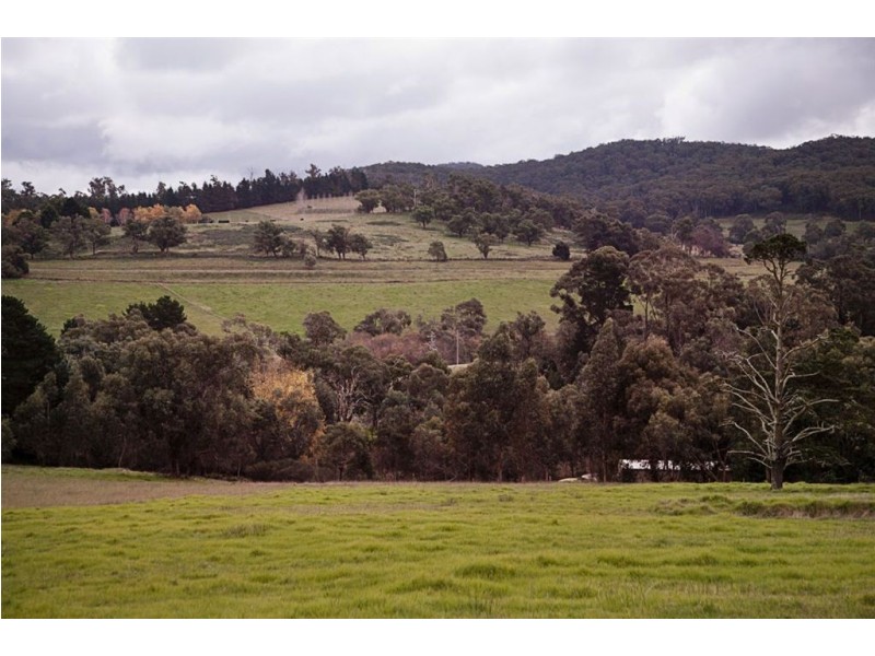 300 Garfield North Road, Garfield North VIC 3814