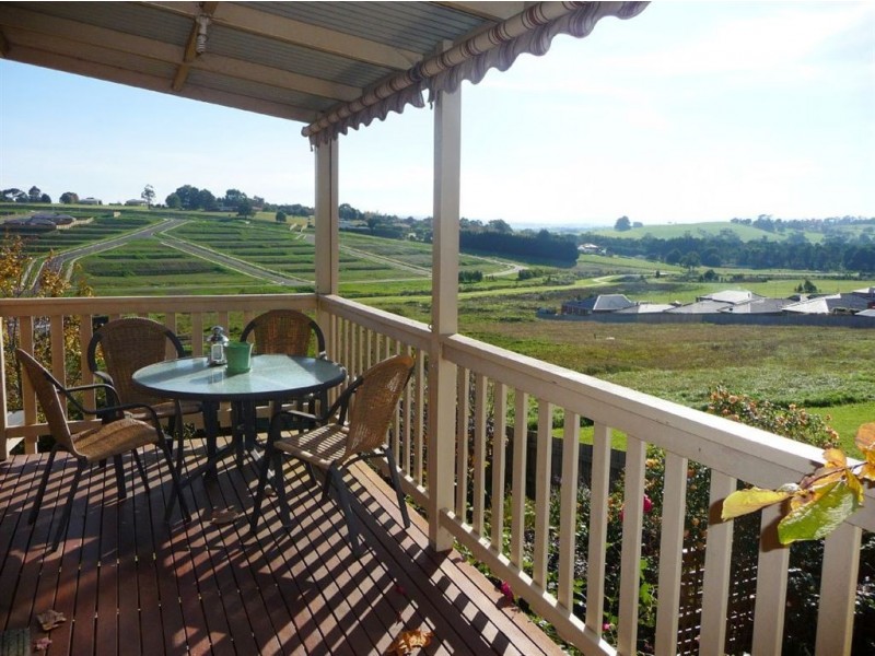 47 Walker Drive, Drouin VIC 3818
