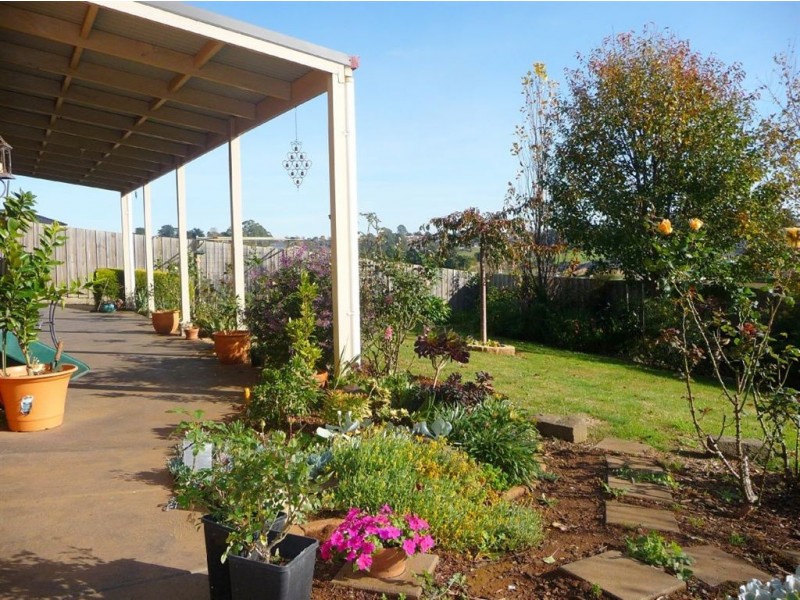 47 Walker Drive, Drouin VIC 3818