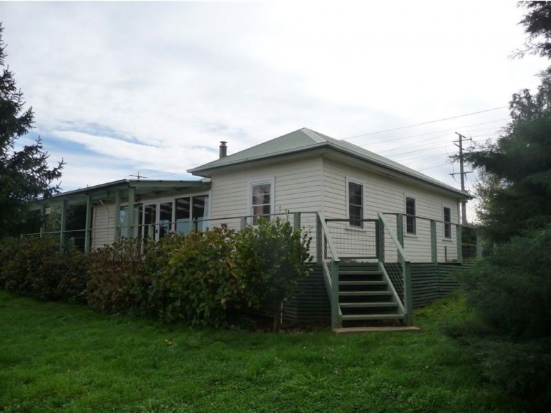 8 Valley Vista Drive, Warragul VIC 3820