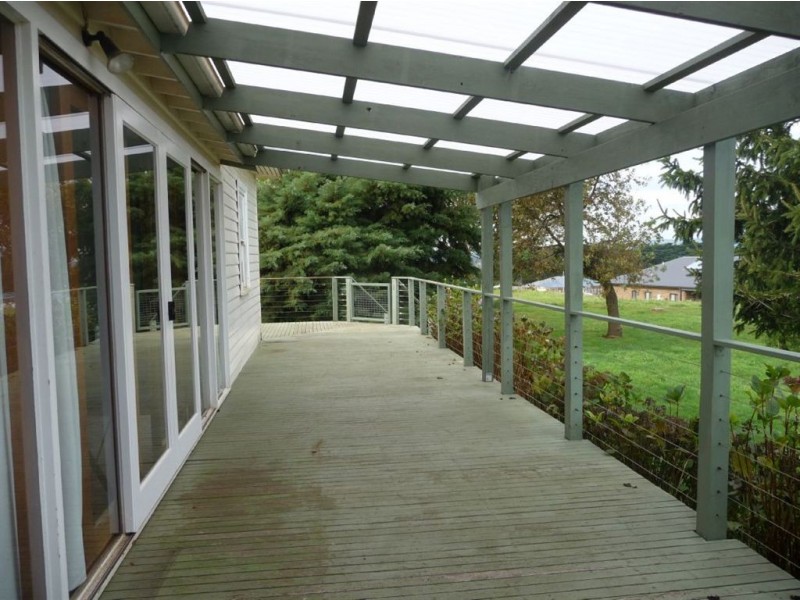 8 Valley Vista Drive, Warragul VIC 3820
