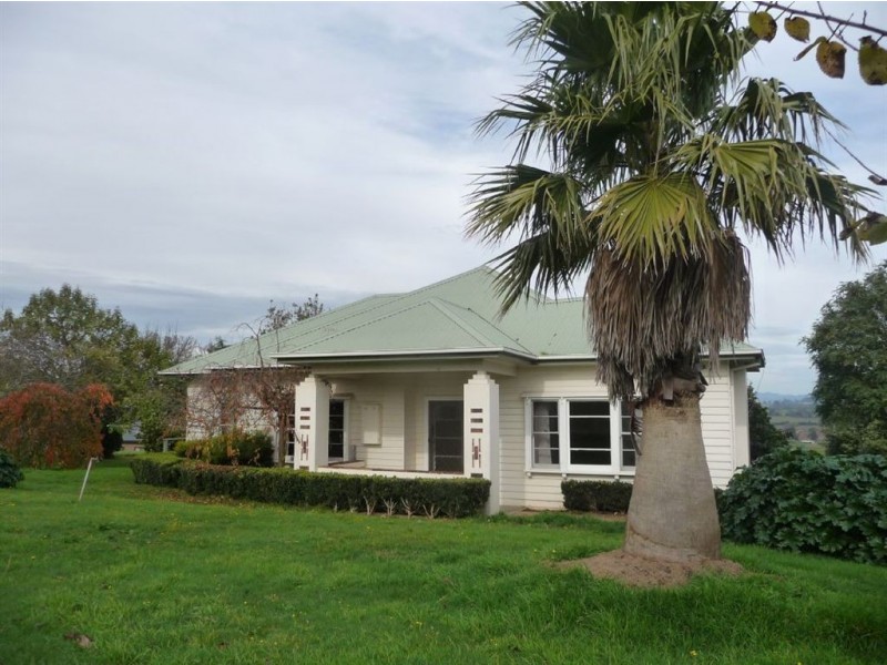 8 Valley Vista Drive, Warragul VIC 3820